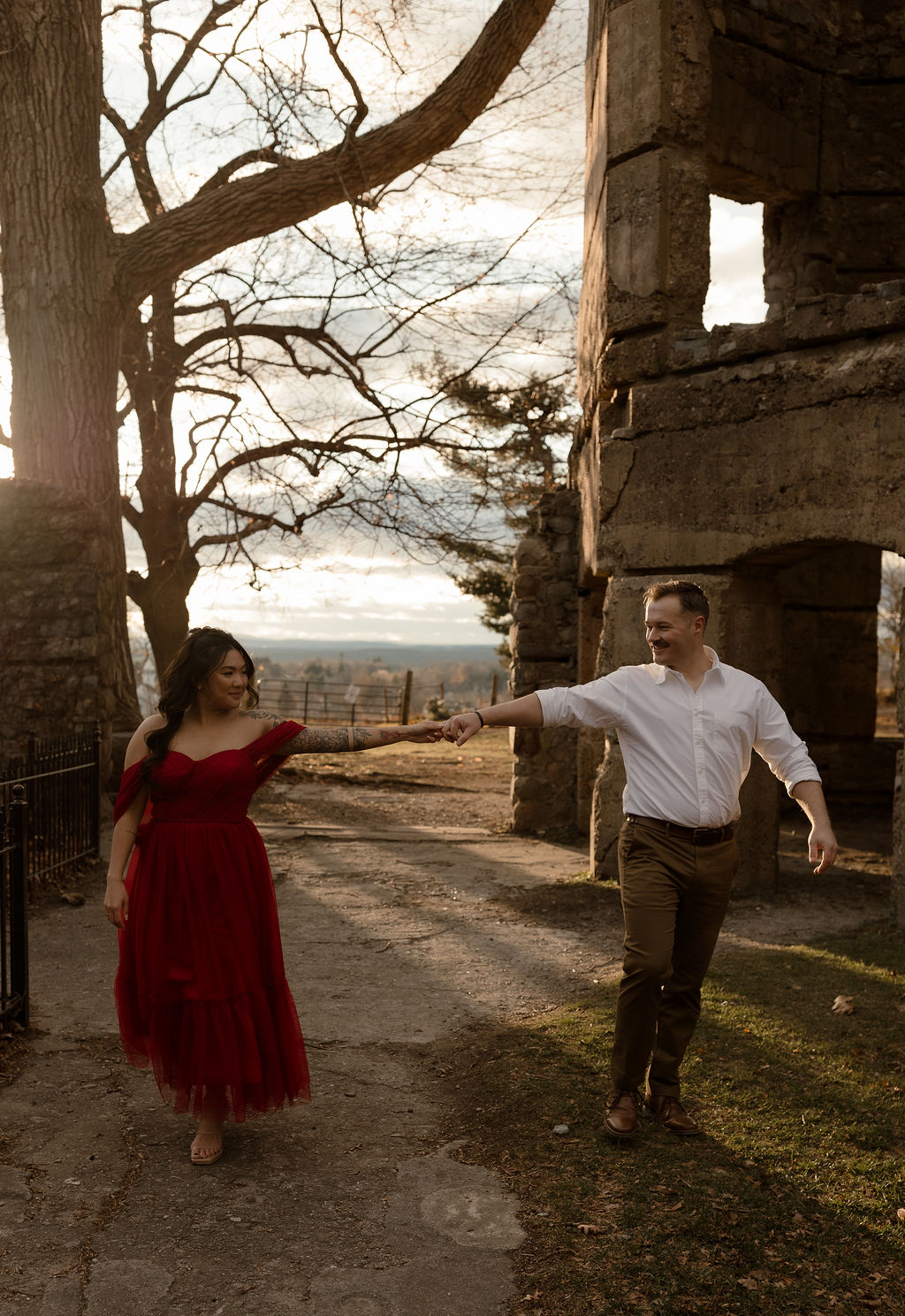 romantic Engagement Photos in Massachusetts at a castle 